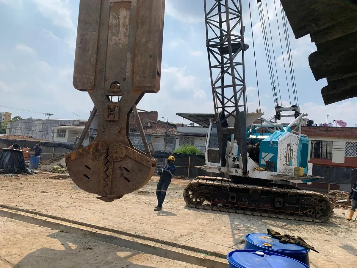 Gerencia y seguimiento de cimentación profunda para Diafragma Ingeniería.